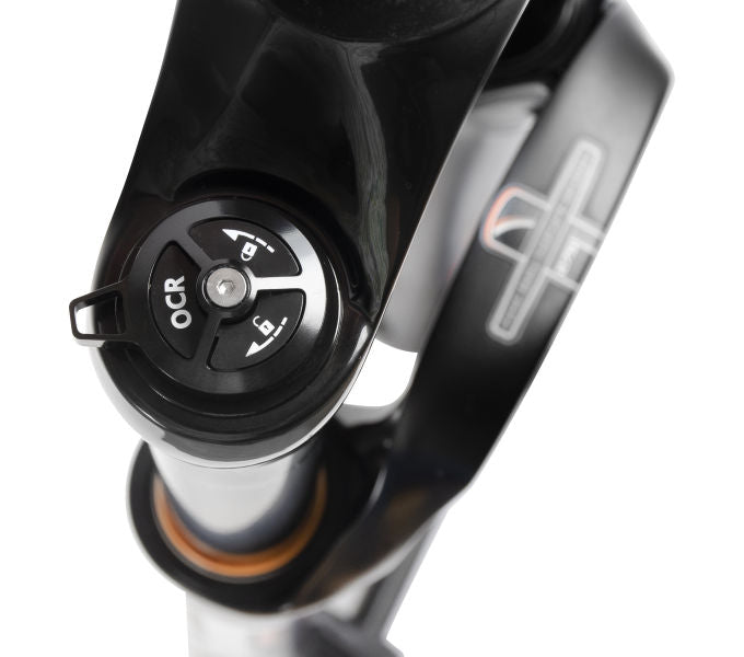 Fourche suspendue RST Titan Air 27,5