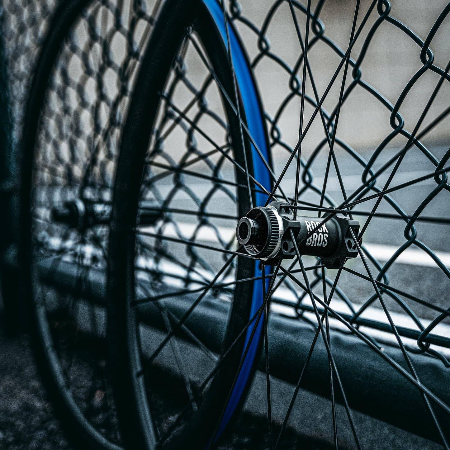 Roues en carbone 700C, axe traversant de 38 mm pour freins à disque, pour vélo de route ROCKBROS