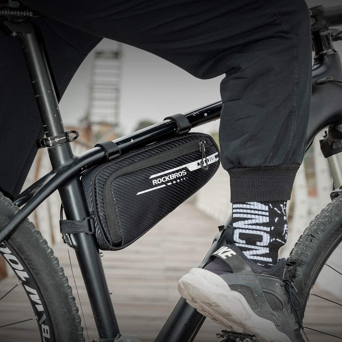 ROCKBROS Sac de cadre étanche Sac triangle pour VTT & vélos de route 1,2L
