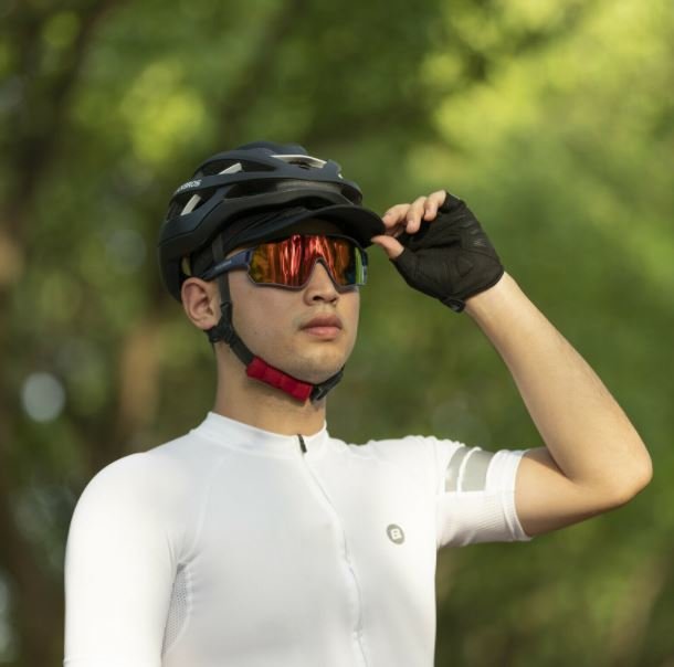 Casquette cycliste sous discount casque